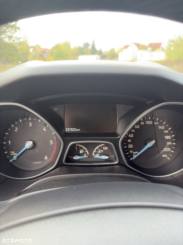 Ford Focus - 8