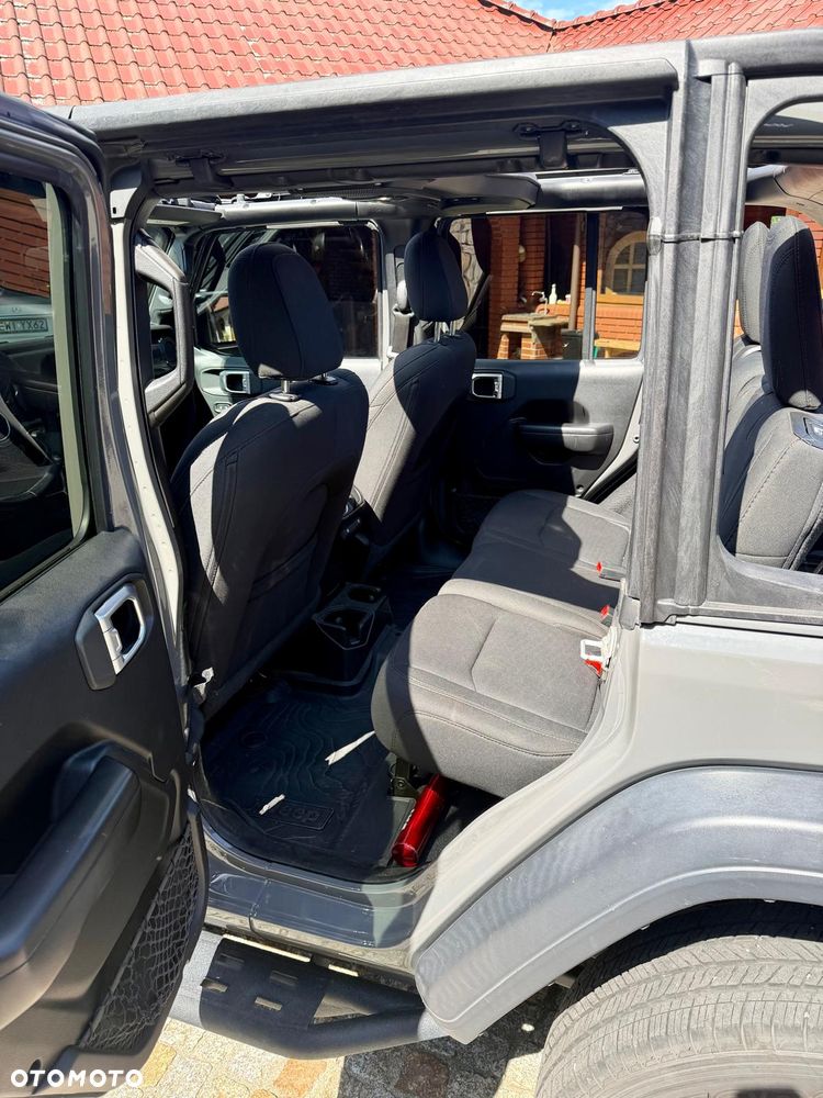 Jeep Wrangler Unlimited 3.6 Automatik Black Edition - 8