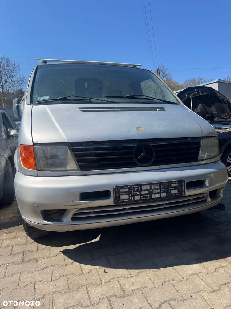 Mercedes Vito na części - 1