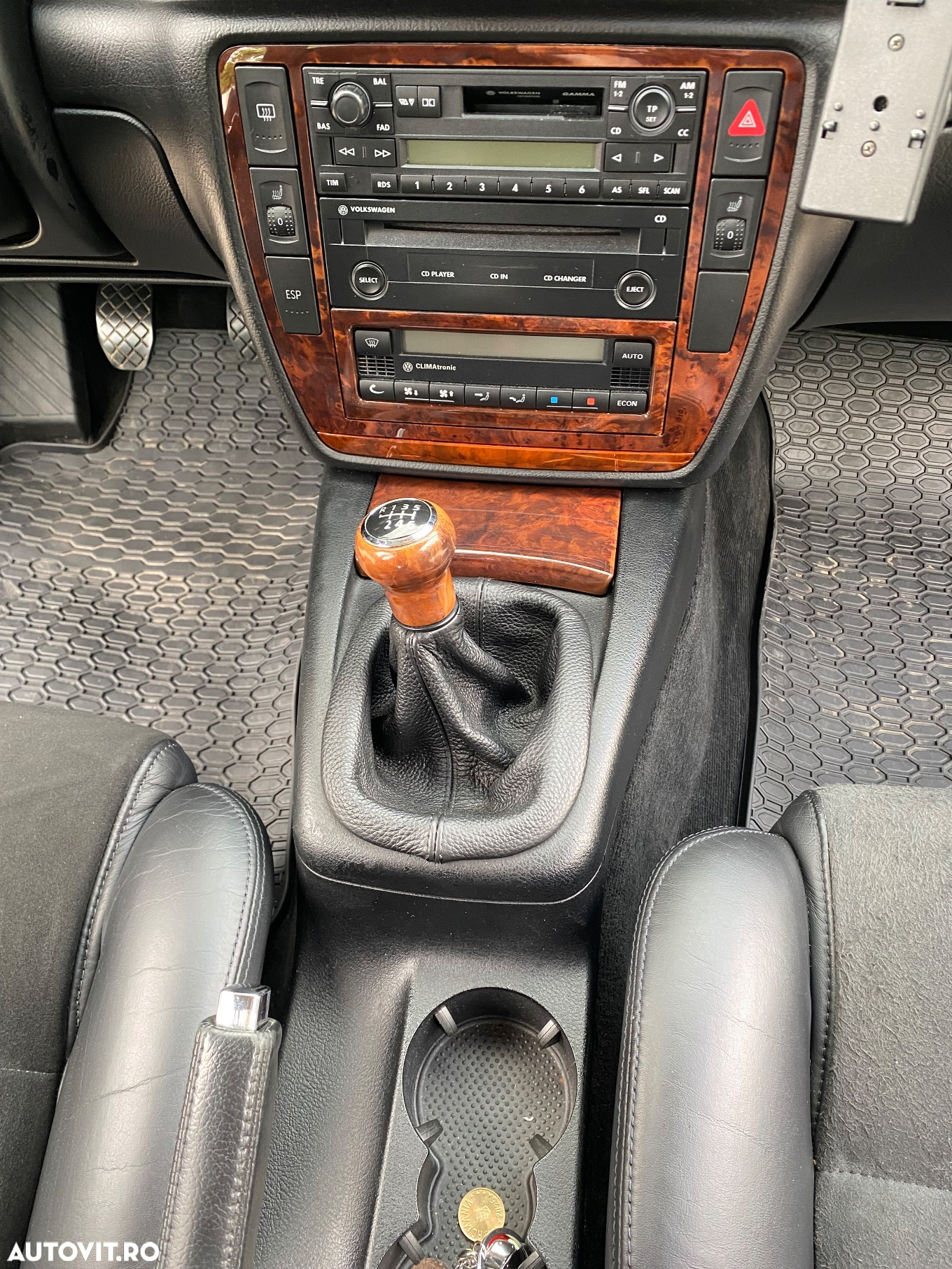 Volkswagen Passat Variant 1.9 TDI Highline - 28