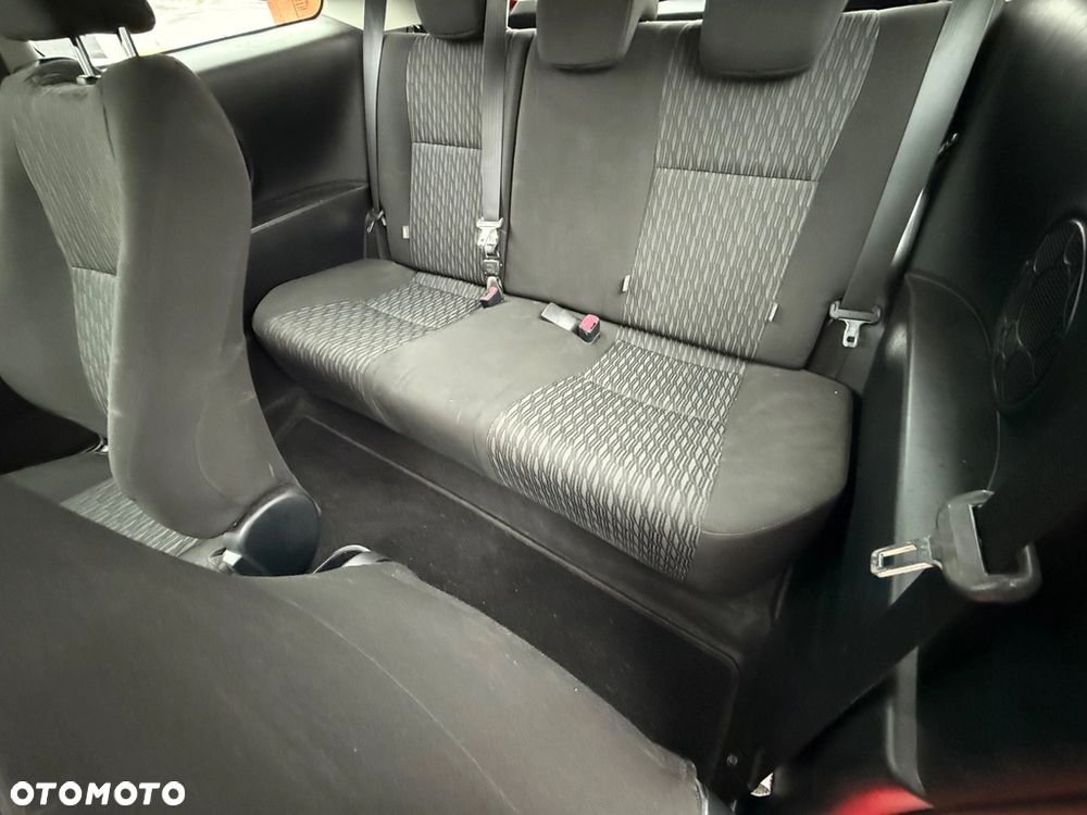 Toyota Yaris 1.0 VVT-i - 17