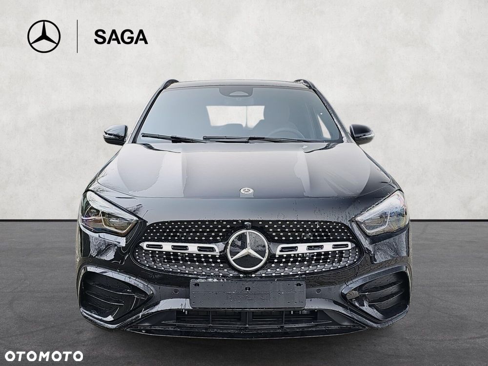 Mercedes-Benz GLA - 2