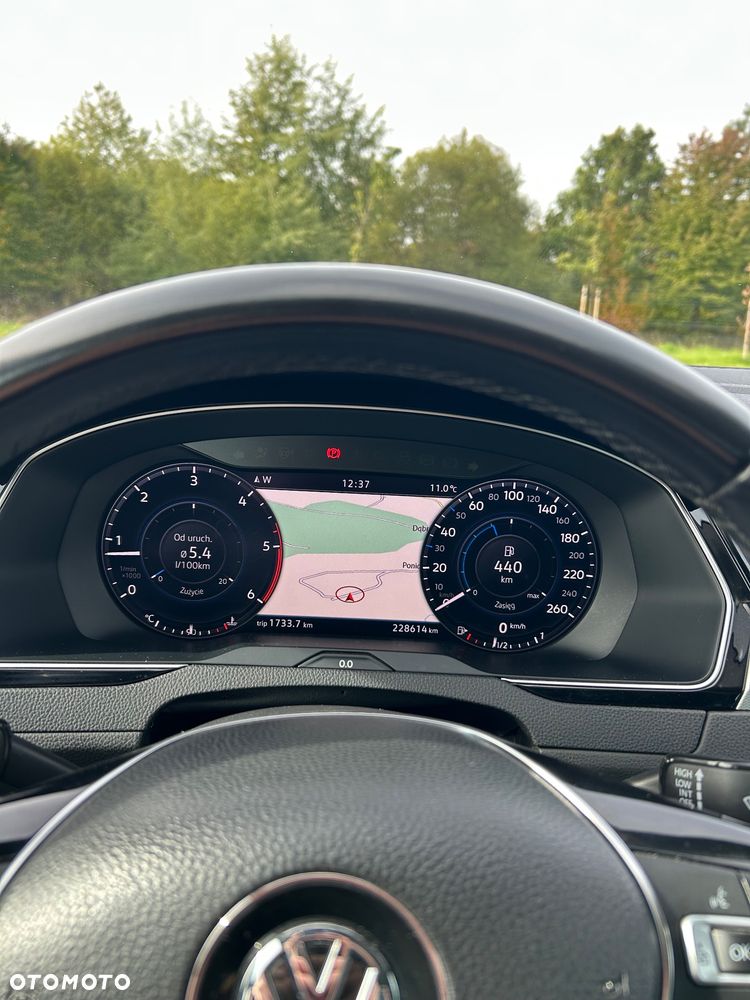 Volkswagen Passat 2.0 TDI SCR Comfortline - 11