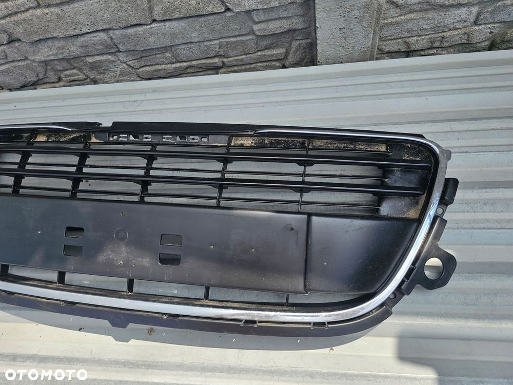 Peugeot 508 gt atrapa grill w zderzak - 2