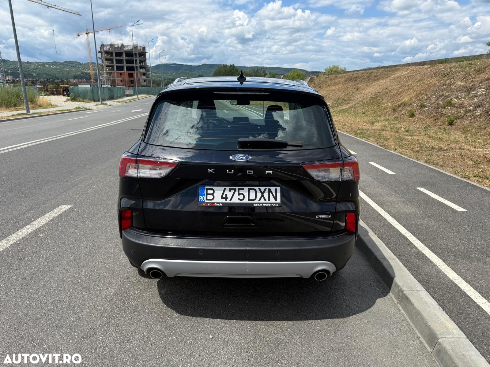 Ford Kuga 2.5 Duratec FWD FHEV Titanium - 4
