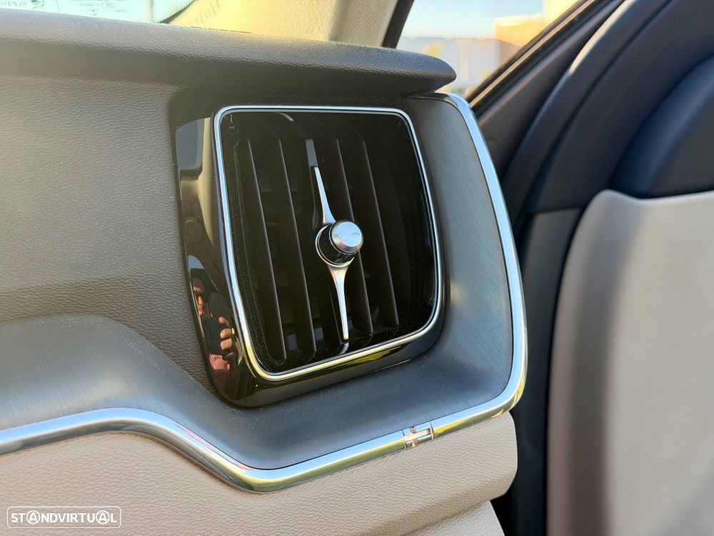 Volvo XC 60 2.0 T8 PHEV Momentum AWD - 13