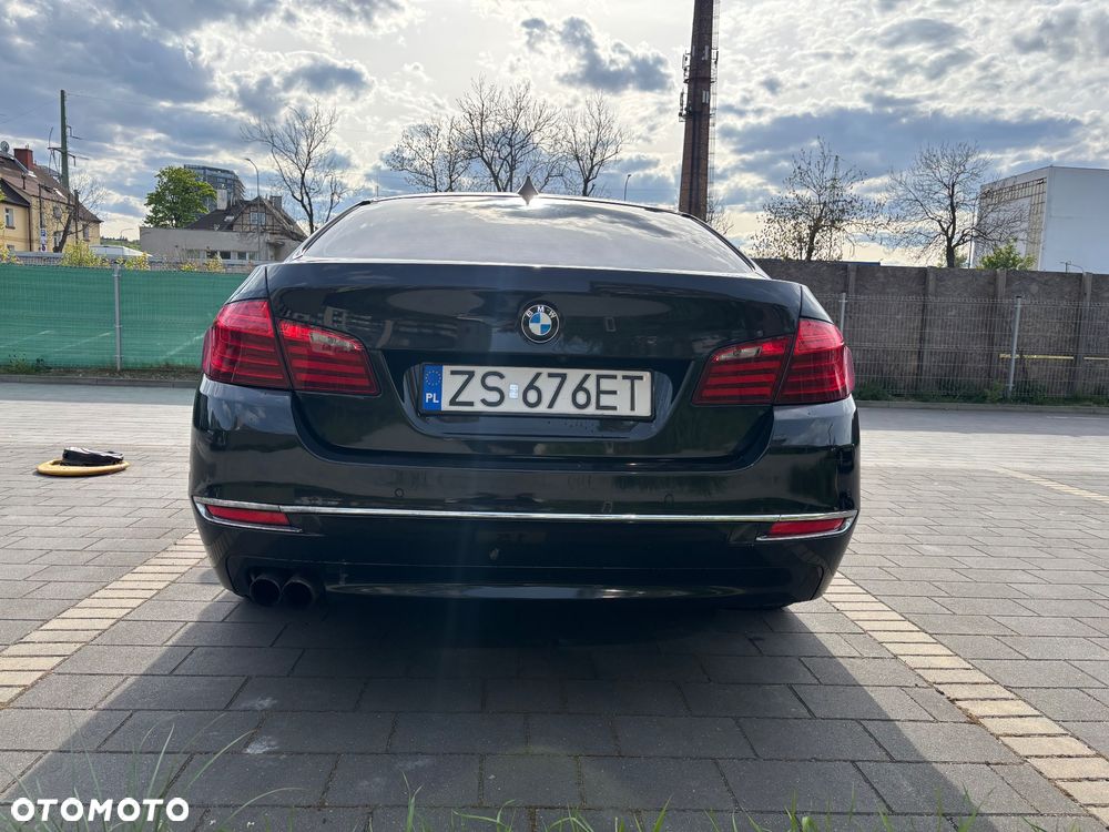 BMW Seria 5 520d xDrive Luxury Line - 11