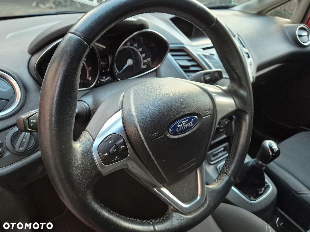 Ford Fiesta - 37
