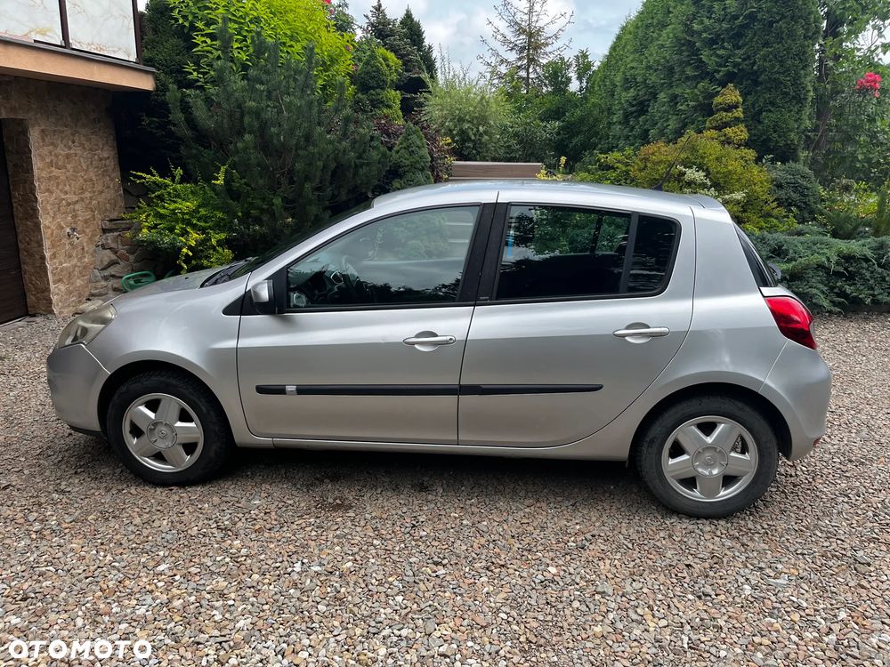 Renault Clio 1.2 16V Alize Euro5 - 8