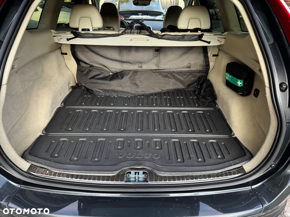 Volvo XC 60 D4 AWD Summum - 17
