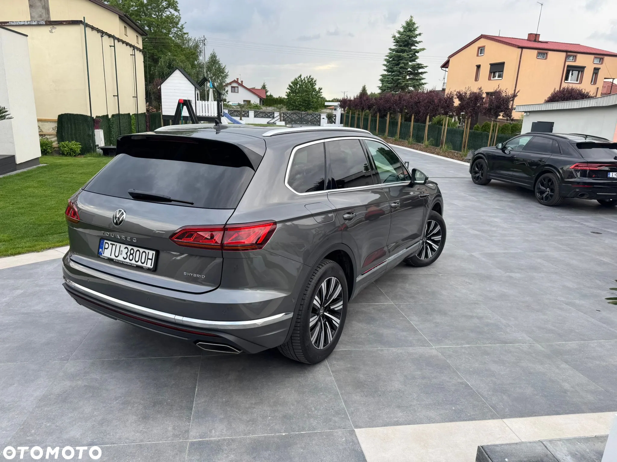 Volkswagen Touareg - 2