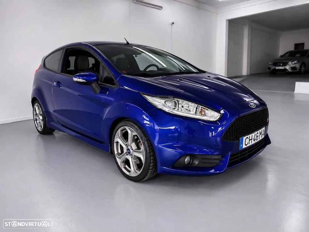Ford Fiesta 1.6 EcoBoost c/ Pack Pele Desportiva ST - 3