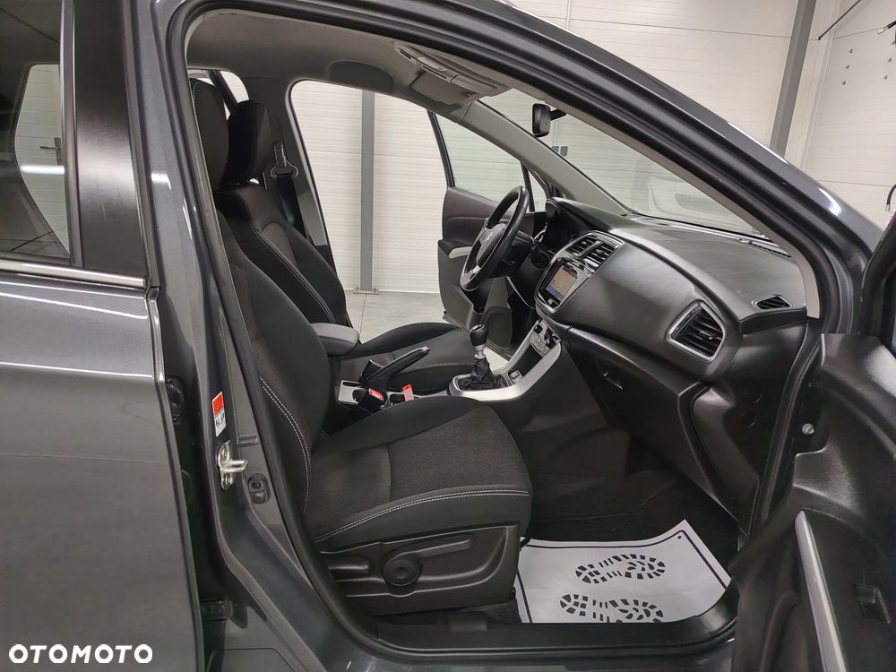 Suzuki SX4 S-Cross 1.4 Boosterjet Comfort - 29