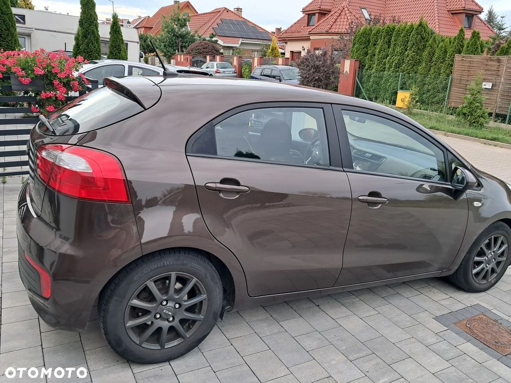 Kia Rio 1.4 L - 2