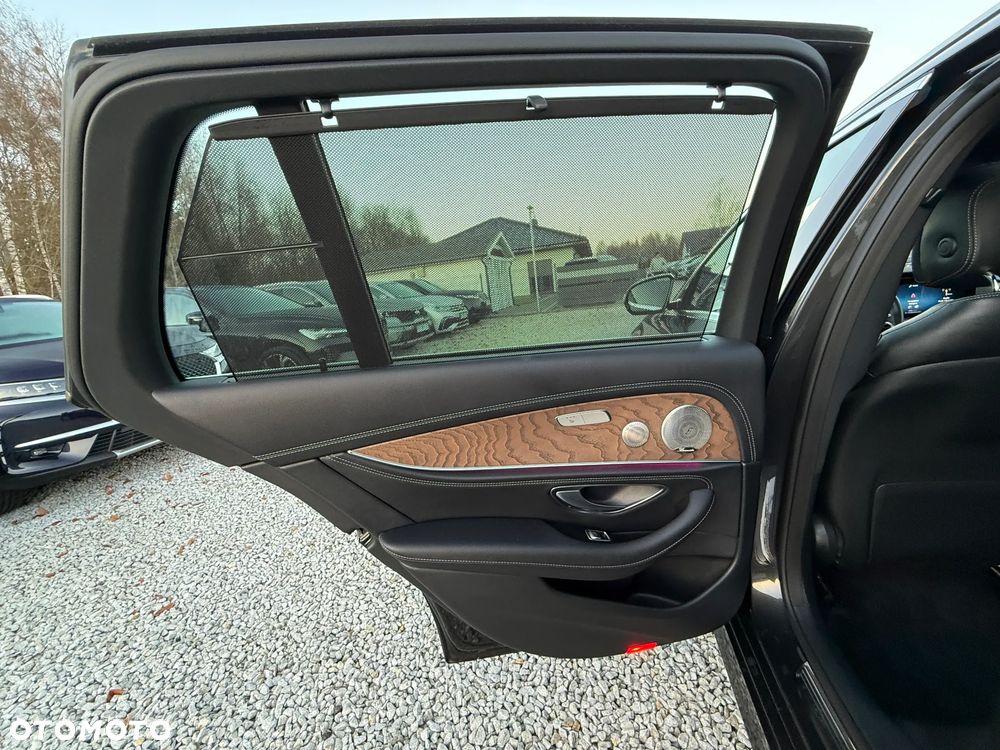 Mercedes-Benz Klasa E 300 d 9G-TRONIC AMG Line - 29