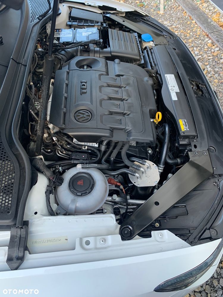 Volkswagen Passat 2.0 TDI BMT Highline DSG - 14