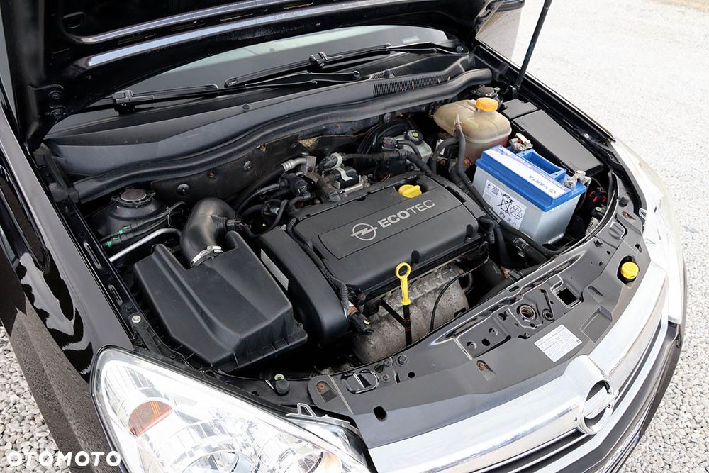 Opel Astra 1.6 ECOFLEX Start/Stop Innovation - 38