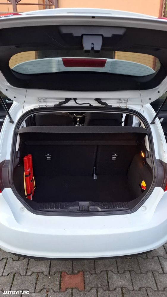 Ford Fiesta 1.0 EcoBoost Titanium - 12