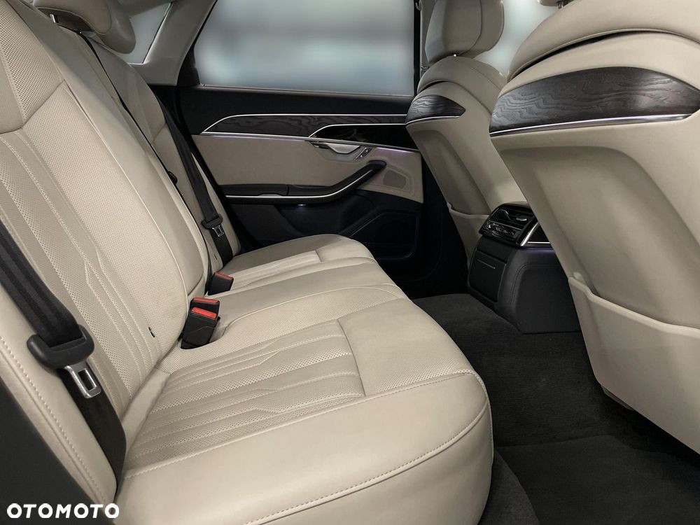 Audi A8 - 16