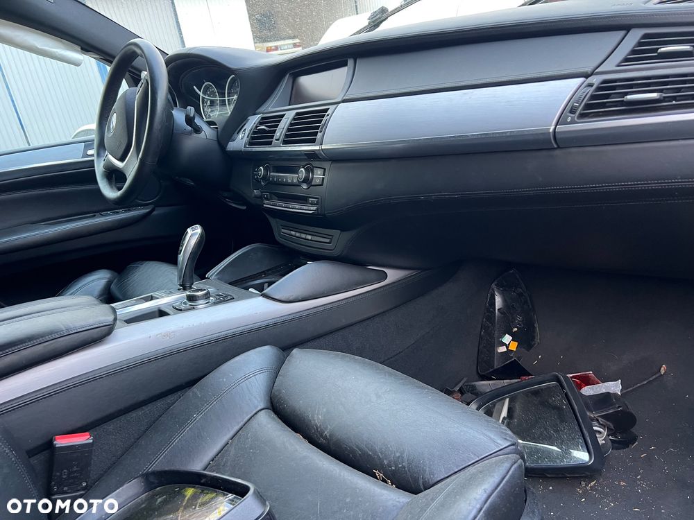 BMW X6 xDrive50i M Sport Edition - 11
