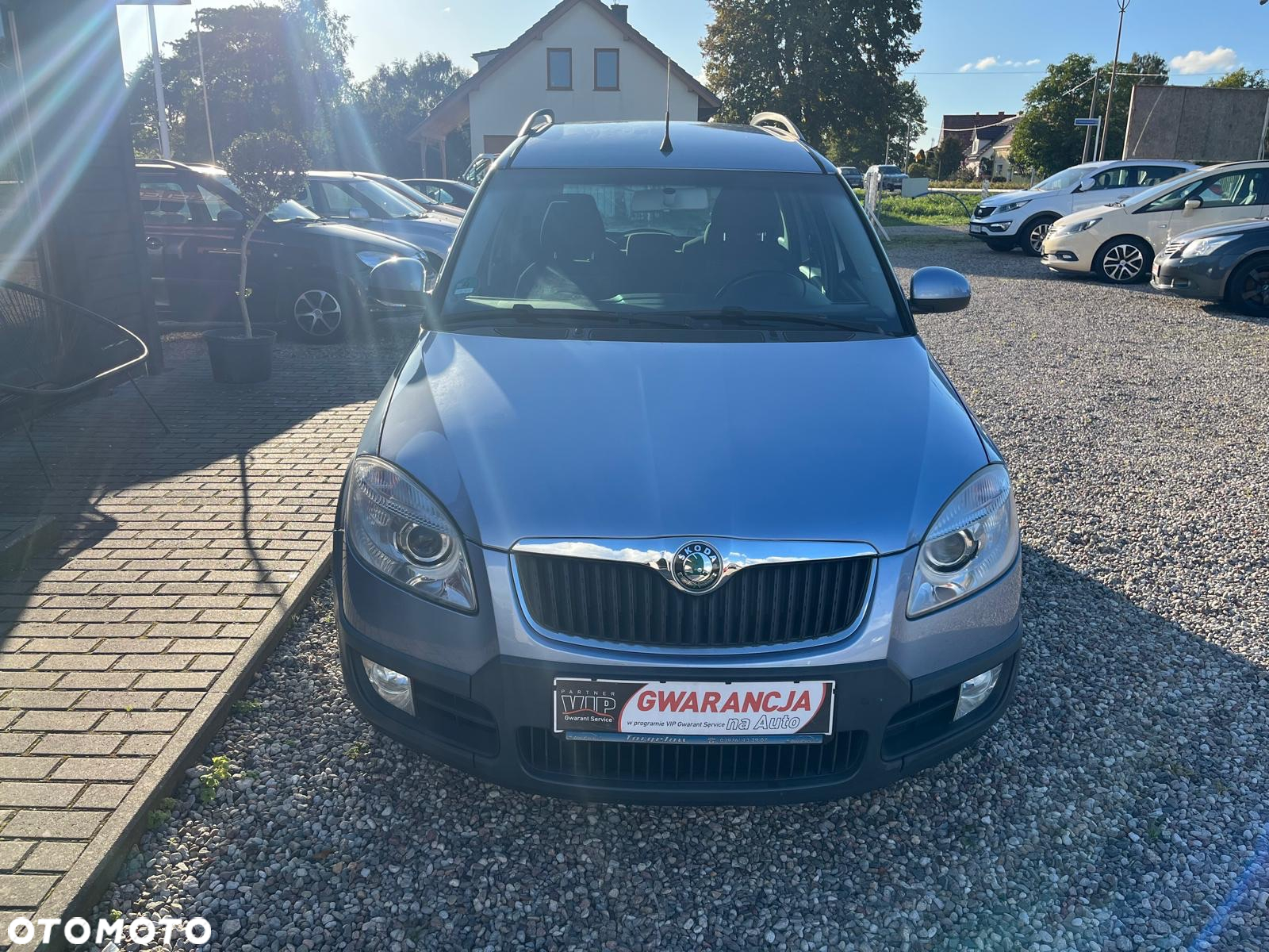Skoda Roomster 1.6 16V Scout - 3