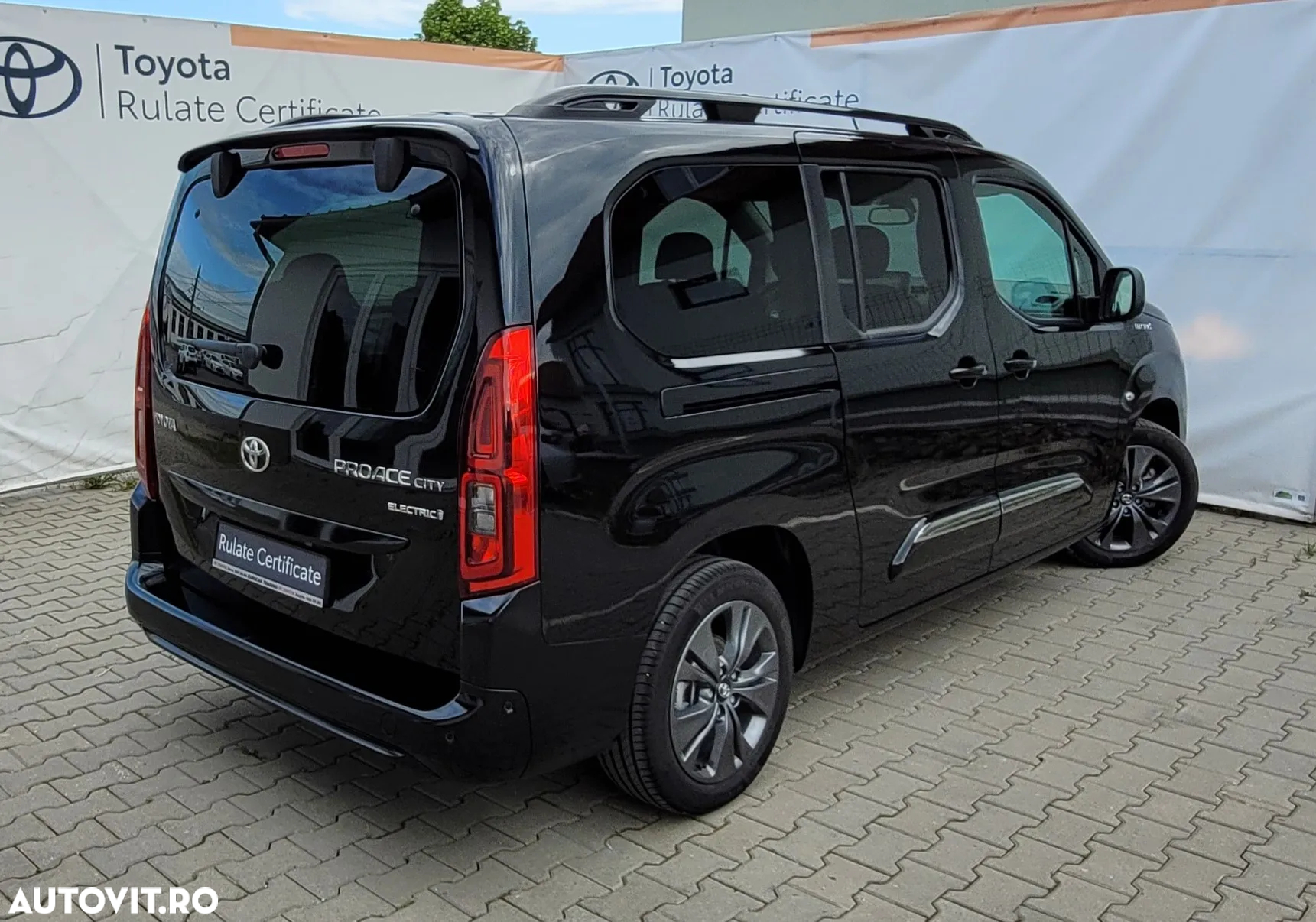 Toyota Proace City Verso Electric 100KW/136 CP 50KWH L2H1 6+1 Family+ - 10
