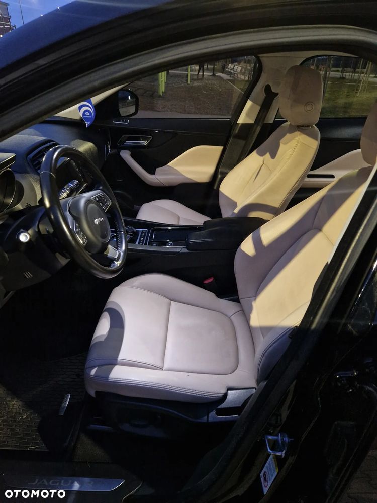Jaguar F-Pace 2.0 i4P AWD Prestige - 23