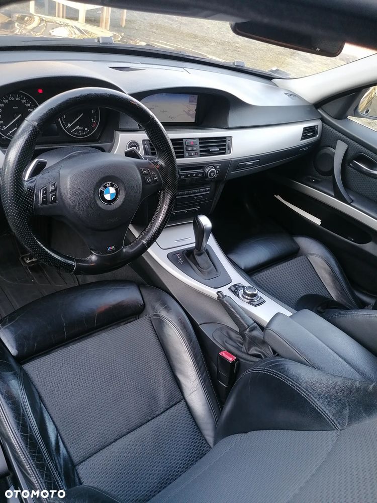 BMW Seria 3 325xi - 6