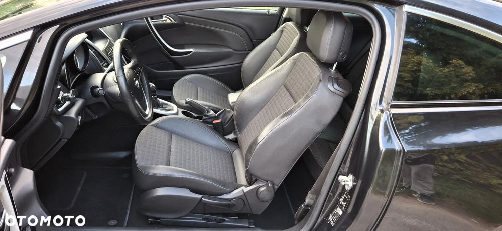 Opel Astra GTC 2.0 CDTI ecoFLEX Start/Stop Innovation - 13