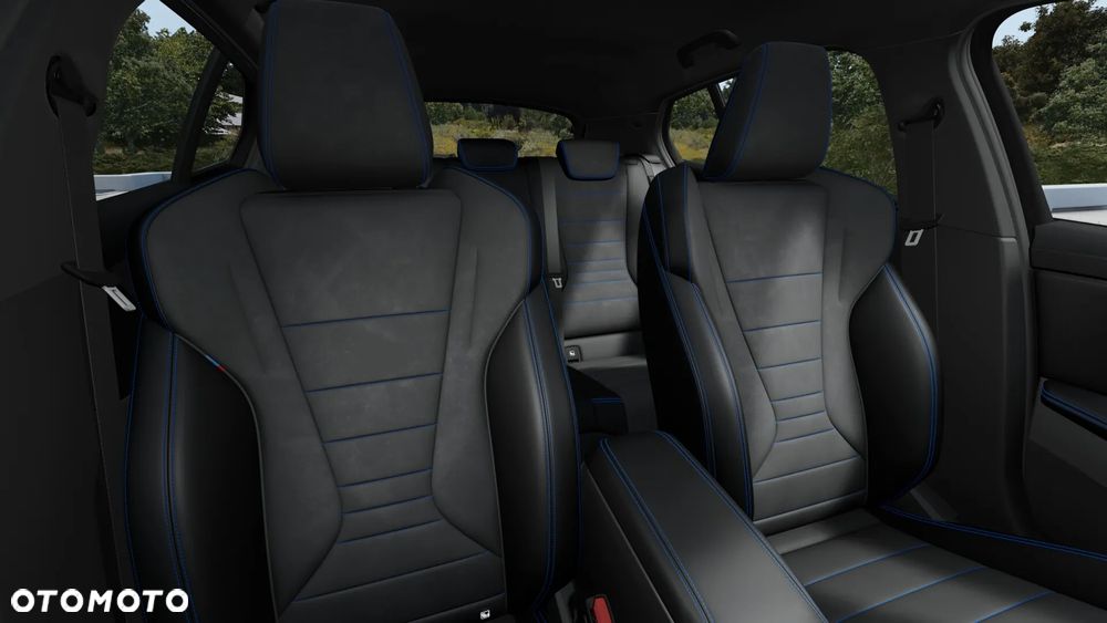 BMW Seria 1 120 mHEV - 11