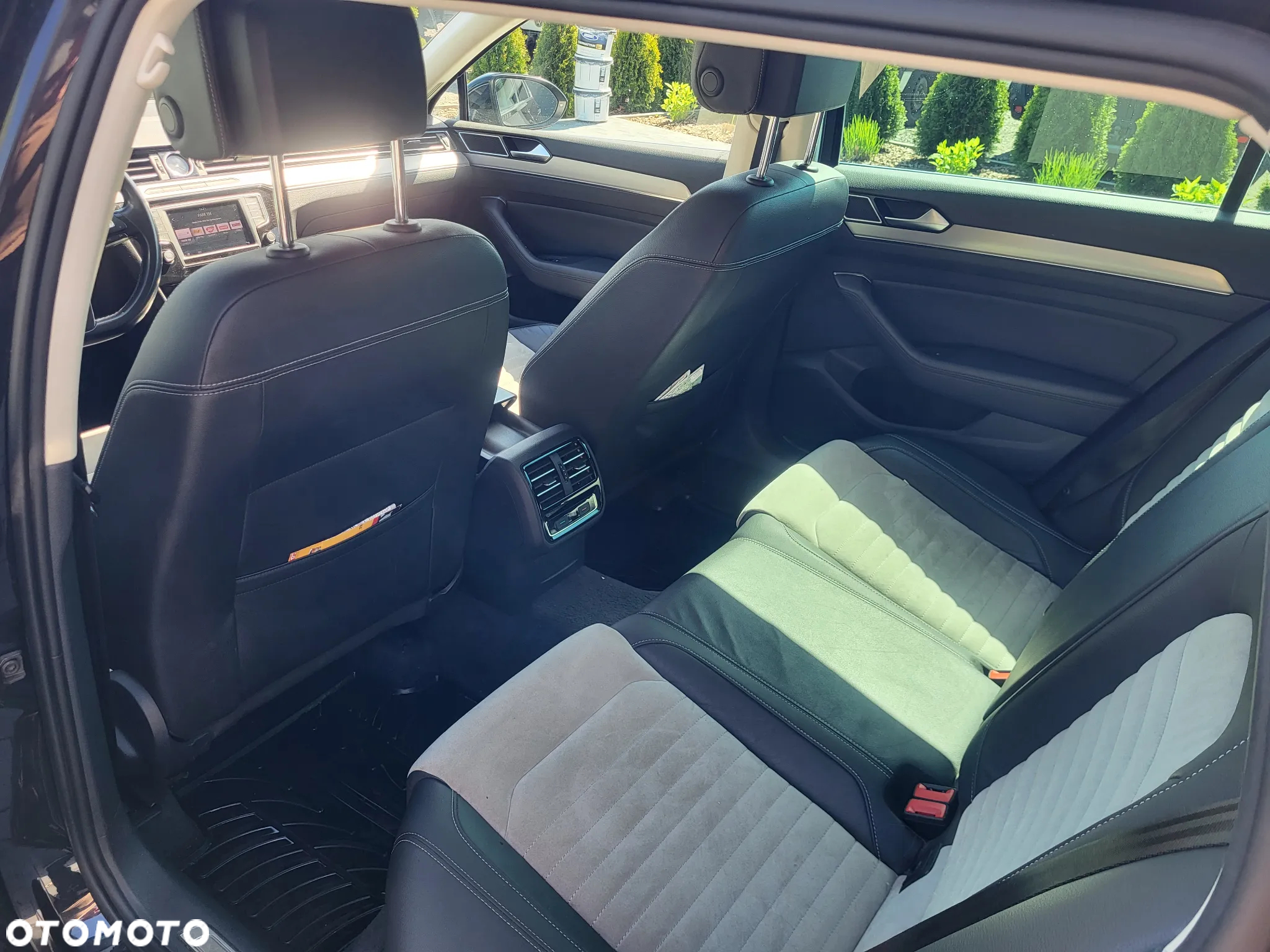 Volkswagen Passat 2.0 TDI BMT Highline DSG - 13