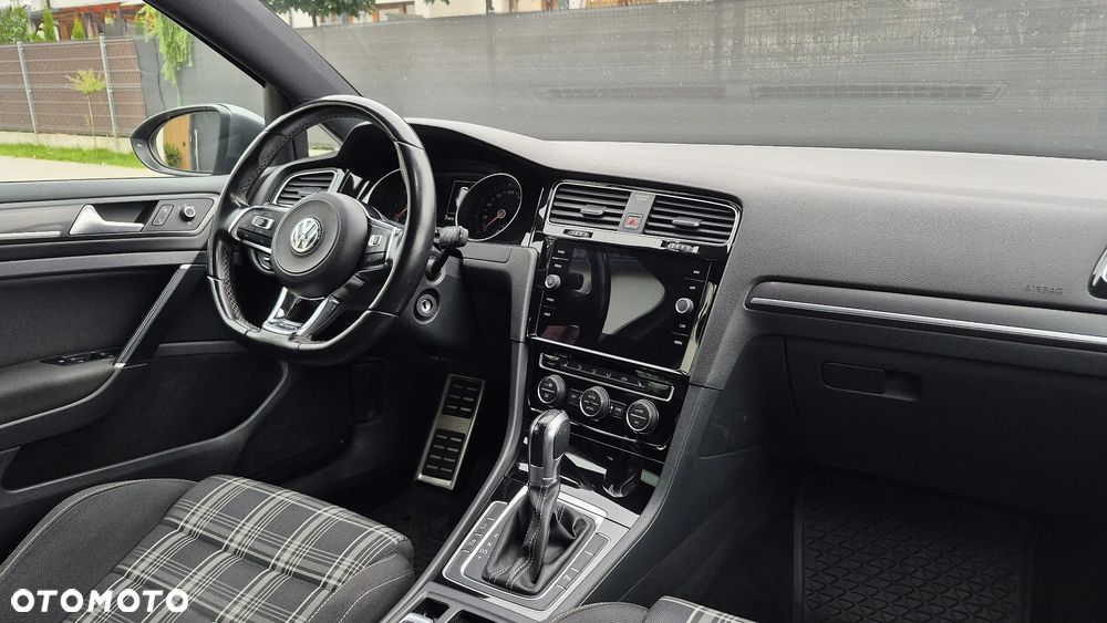 Volkswagen Golf 2.0 TDI BMT GTD DSG - 9