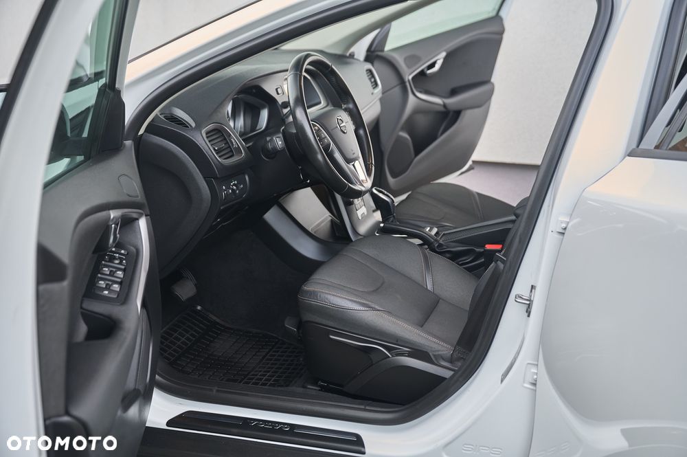 Volvo V40 Cross Country T4 AWD Geartronic Pro - 6