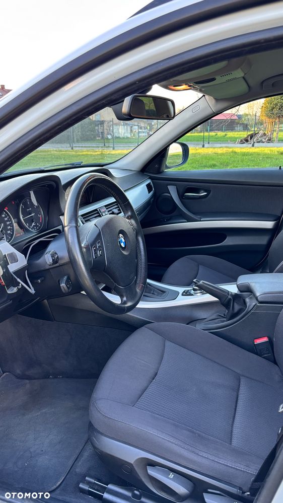 BMW Seria 3 320d DPF - 13