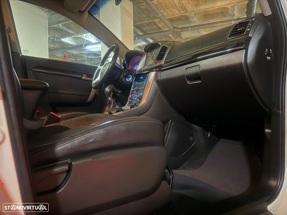 Chevrolet Captiva 2.2 VCDi Seven Xtreme 164g 7L - 40