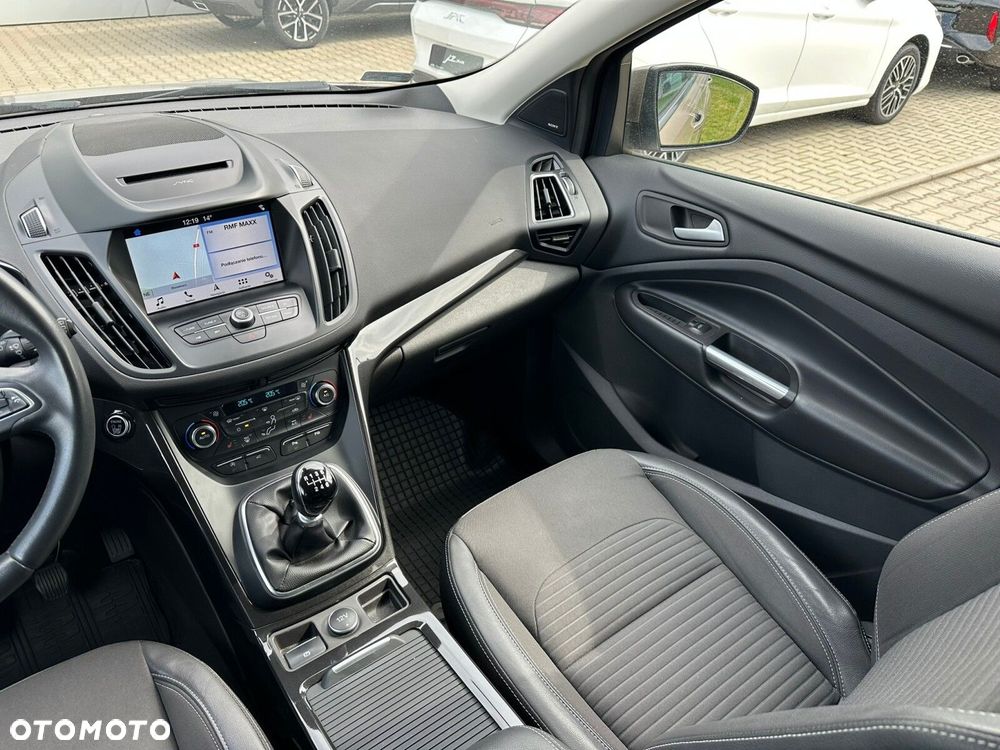 Ford Kuga - 11