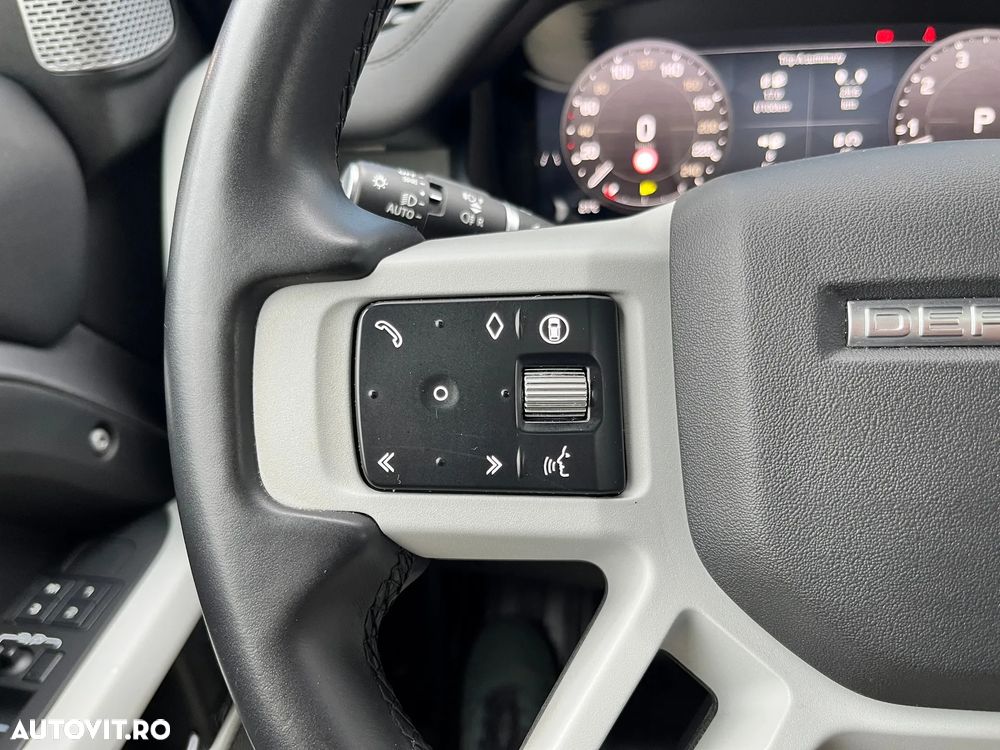 Land Rover Defender - 19