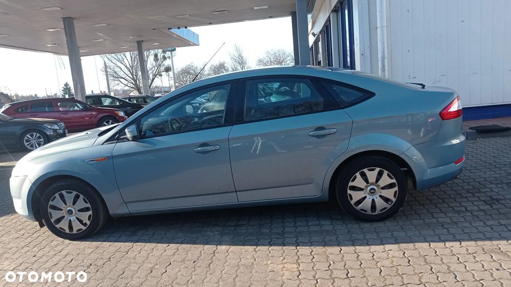 Ford Mondeo 1.6 Titanium - 10