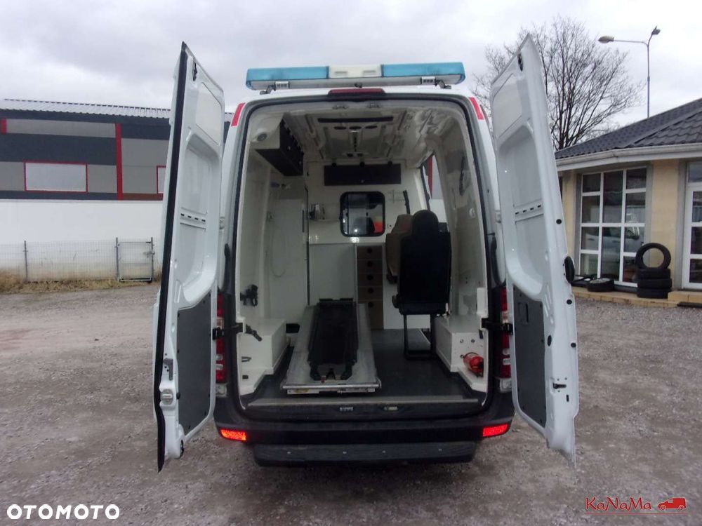 Mercedes-Benz Sprinter - 21