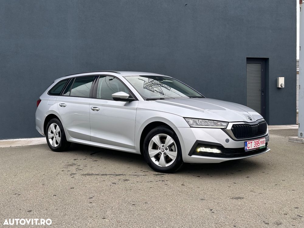 Skoda Octavia Combi Diesel 2.0 TDI Style - 2
