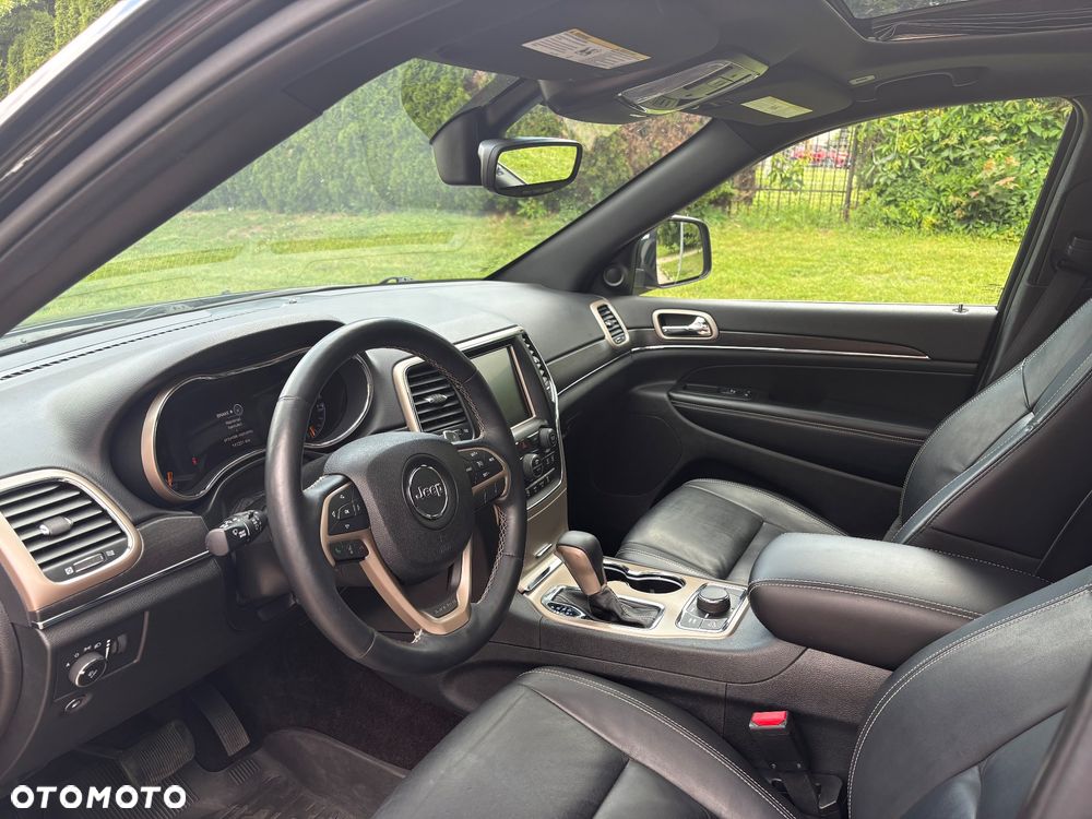 Jeep Grand Cherokee - 15