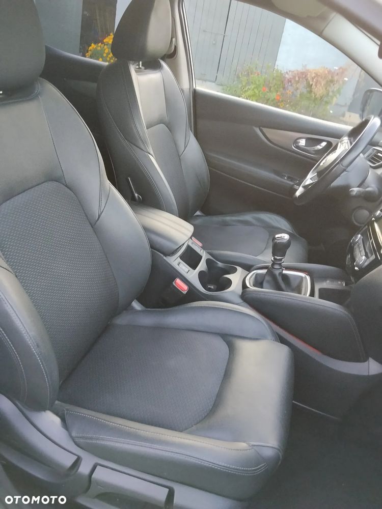 Nissan Qashqai 1.3 DIG-T N-Connecta - 4