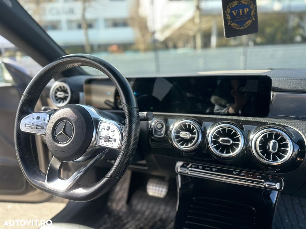 Mercedes-Benz CLA 200 4MATIC Coupe - 11