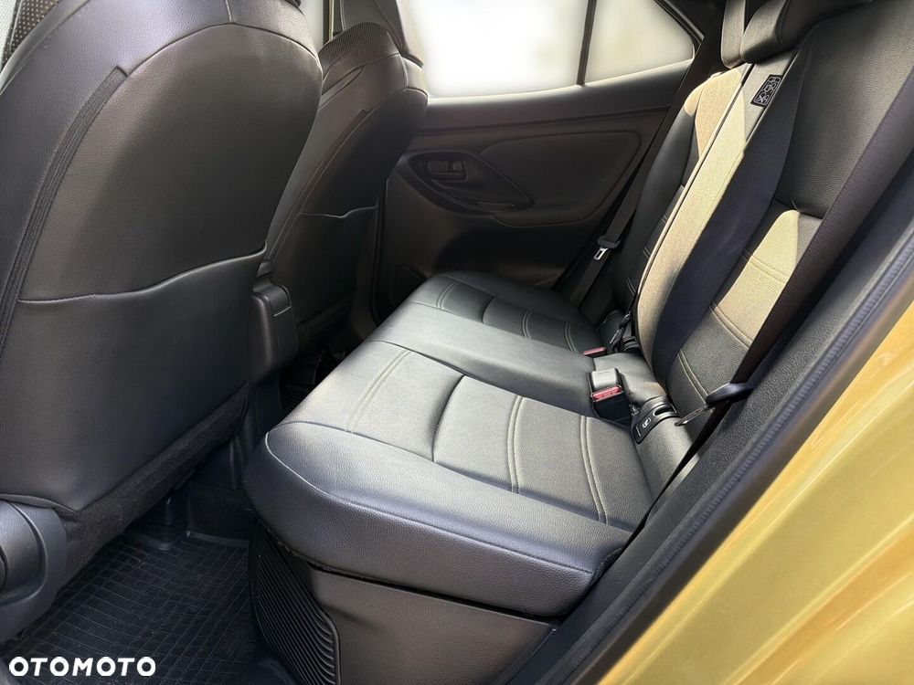 Toyota Yaris Cross Hybrid 1.5 Premiere Edition 4x4 - 22