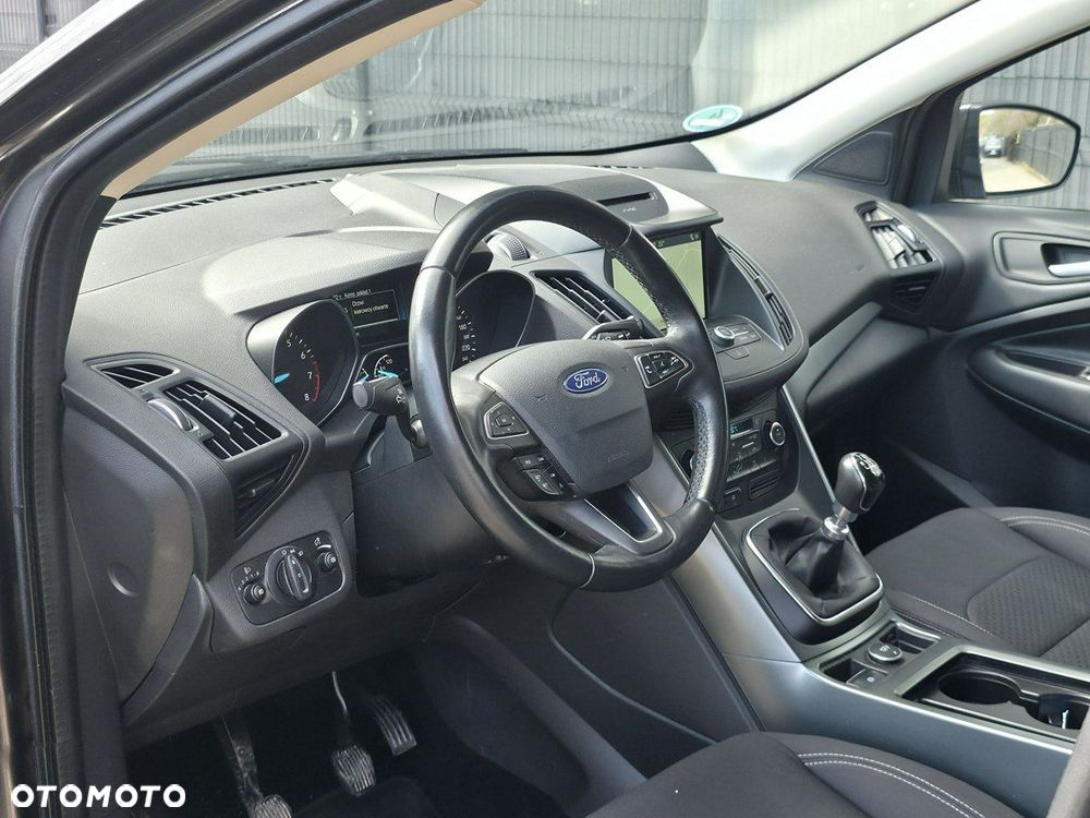 Ford Kuga - 7
