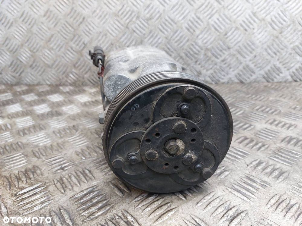 SPRĘŻARKA KOMPRESOR KLIMATYZACJI AUDI A3 8L 1.8 T - 2