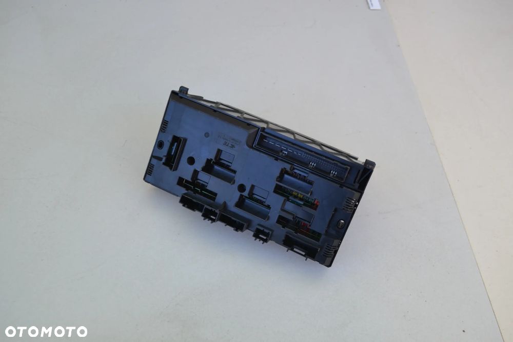 BMW 5 F10 F11 SKRZYNKA BEZPIECZNIKÓW BSI 9252815 MODUŁ KOMFORTU 9353421 - 4