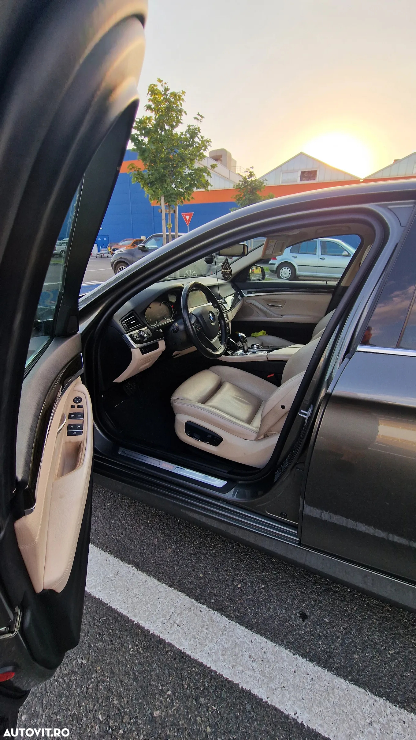 BMW Seria 5 530d xDrive - 6