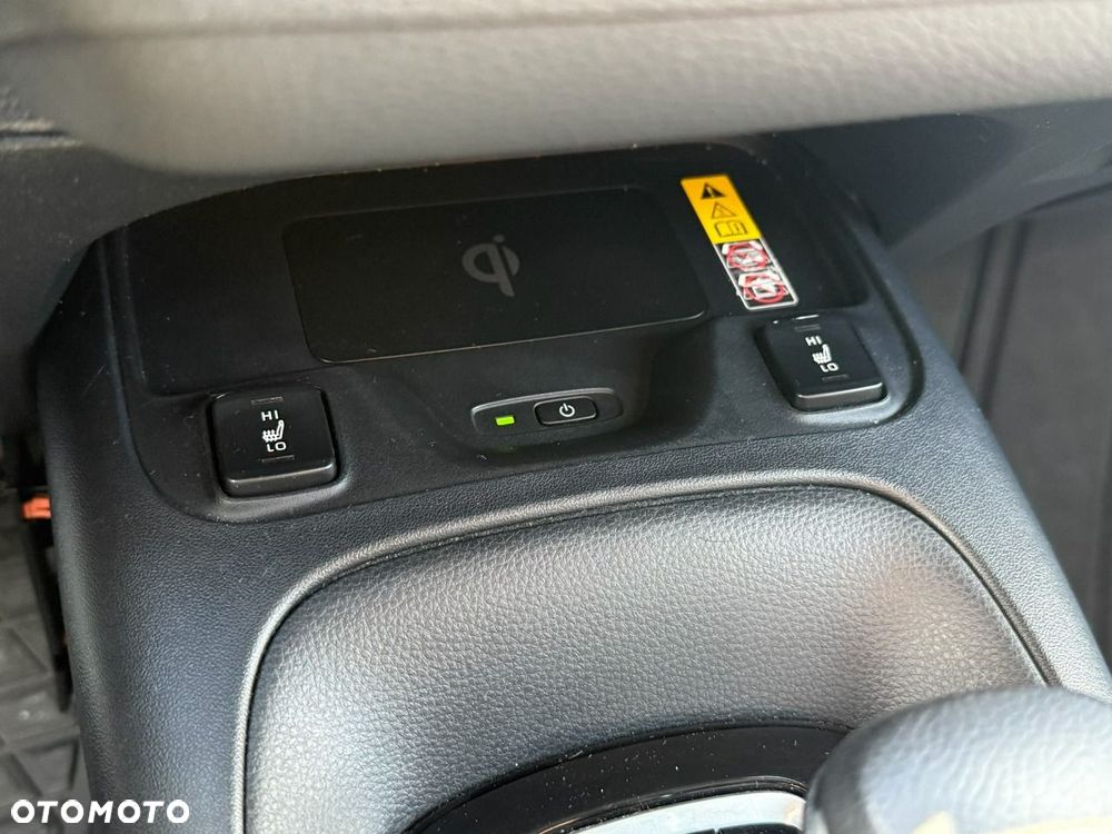Toyota Corolla 2.0 Hybrid Comfort - 28