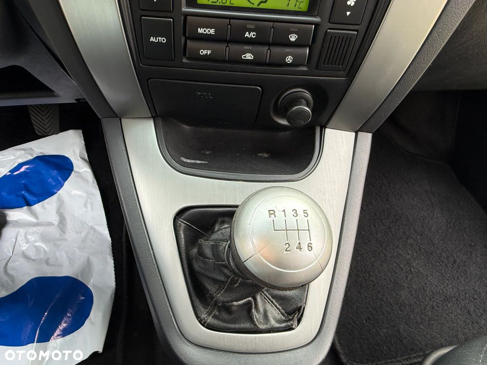 Hyundai Tucson 2.0 CRDi 4WD GLS - 34